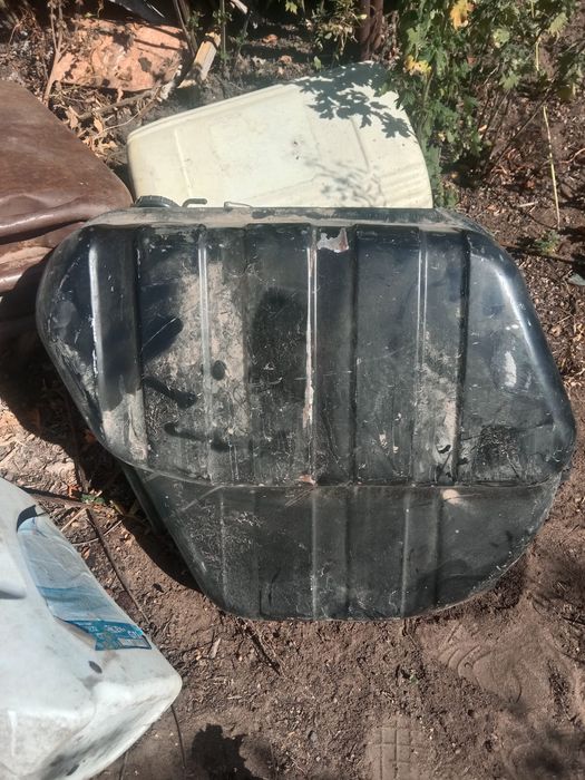 Продам бензобак Ваз 2101-07