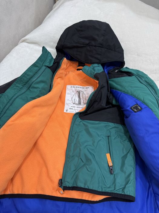 Куртки все в отличном состоянии oshkosh, champion, hilfiger. Шапка h&m