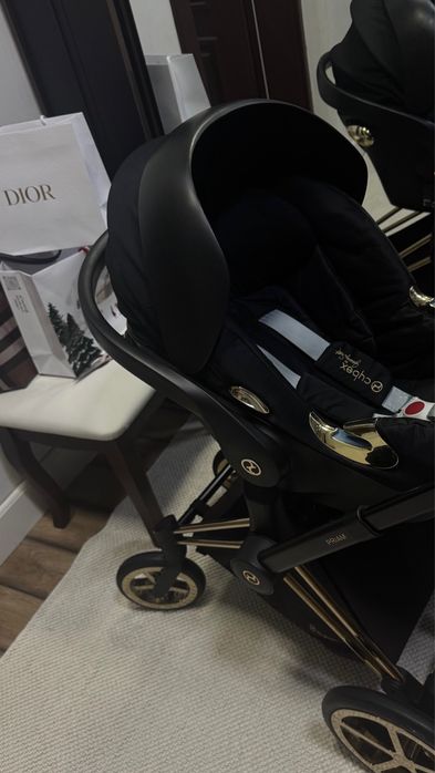 Cybex x Jeremy scott