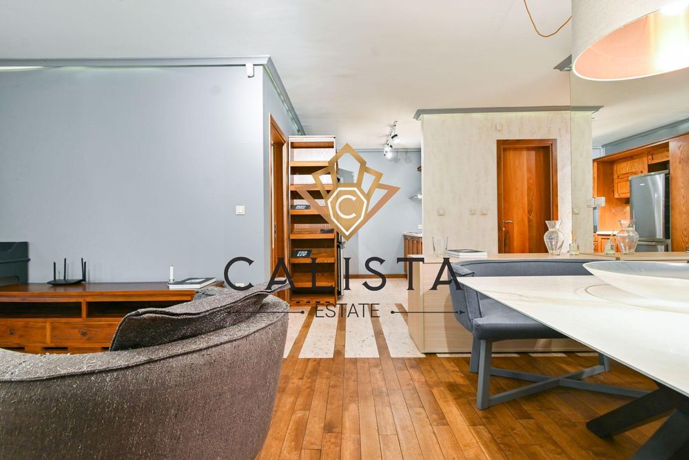 Дава се под наем Тристаен апартамент в София, Център - 90 кв.м за 1445.34 € - Снимка #2