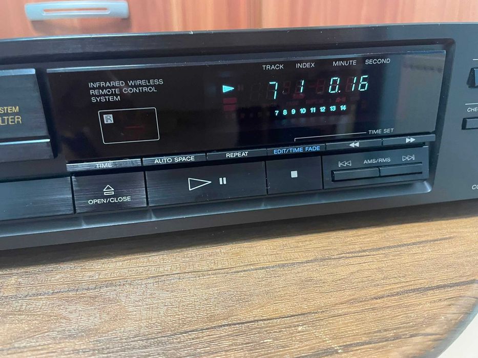 Sony CDP-670 Compact Disc Player