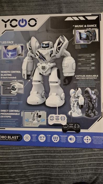 Робо бласт/ Robo blast SilverLit черен интерактивен робот