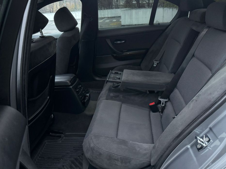 BMW 320 2009 facelift