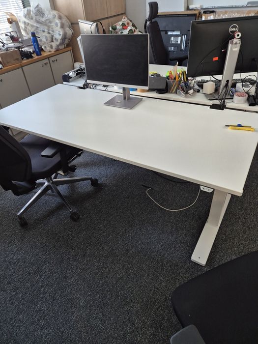 Офис оборудване.