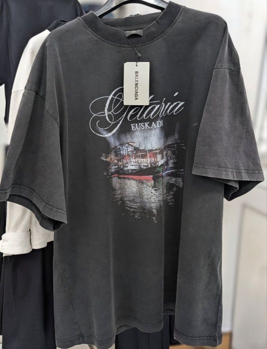 Тениска balenciaga