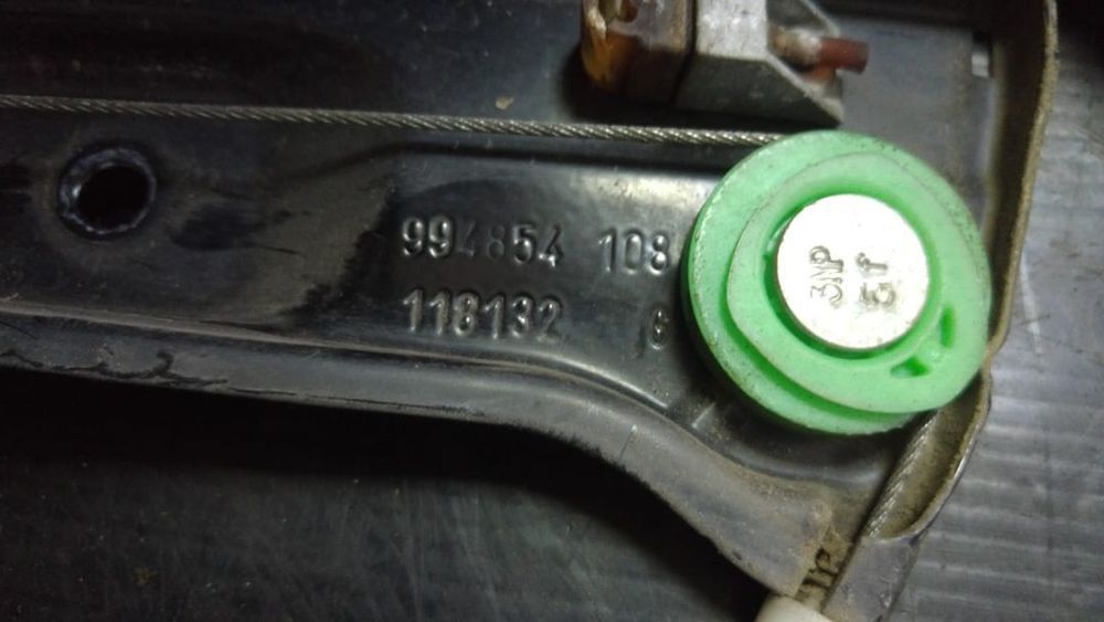 macara usa dreapta fata vw jetta 3 2004-2010  994854108