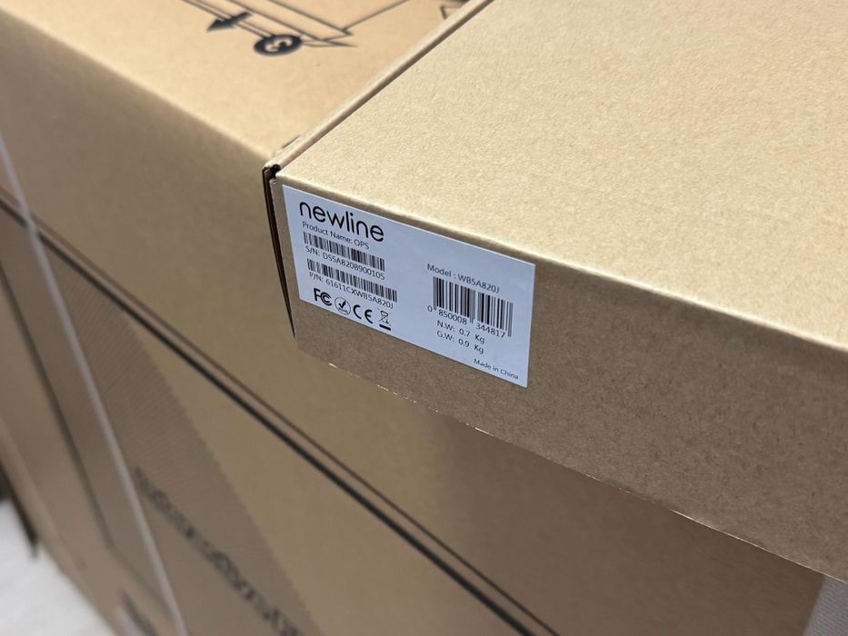 Amanet F28: Monitor tactil  NewLine TT-7522Q + PC WB5A820J