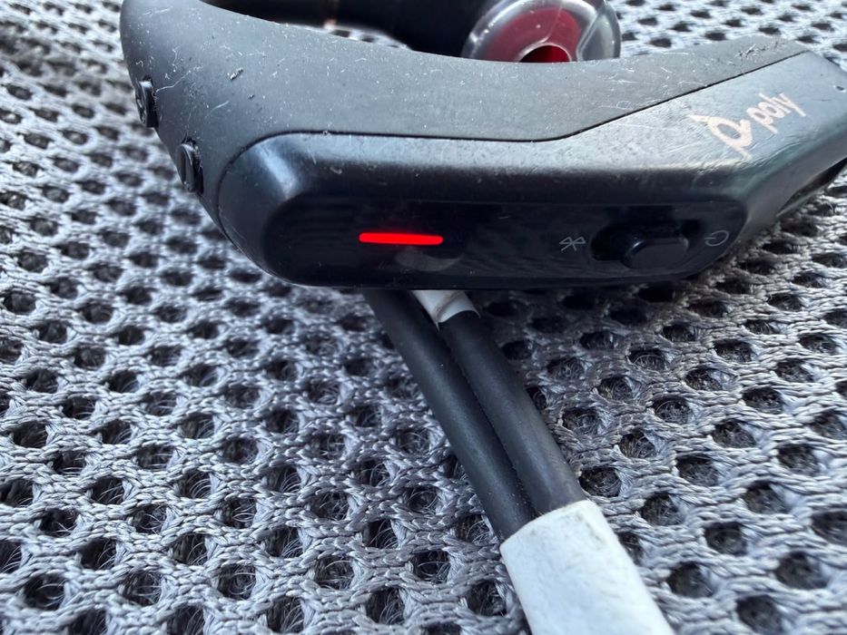 Casca Bluetooth  Poly Voyager Legend 50