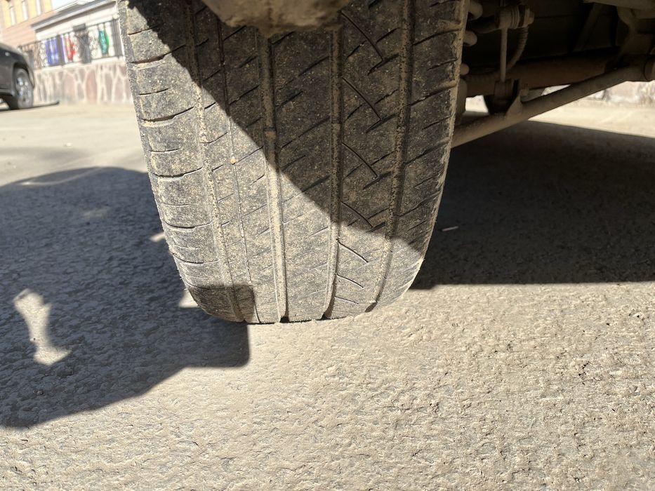 235/45/16 летние шины