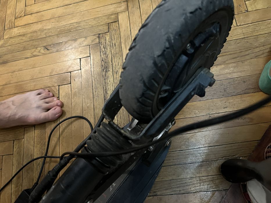 Электро самокат kugo