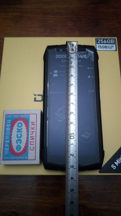 Смартфон "Doogee" S mini
