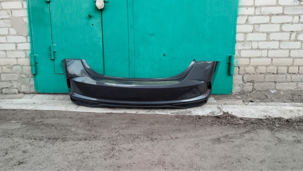 Продам задний бампер на Hyndai Accent