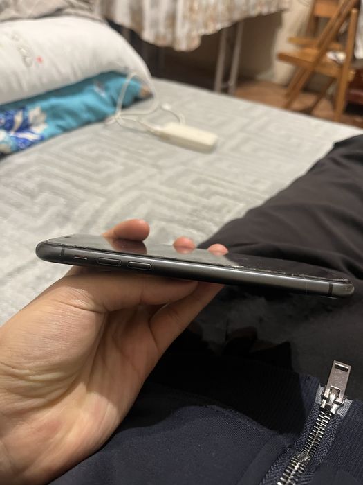 iphone 11 продаю