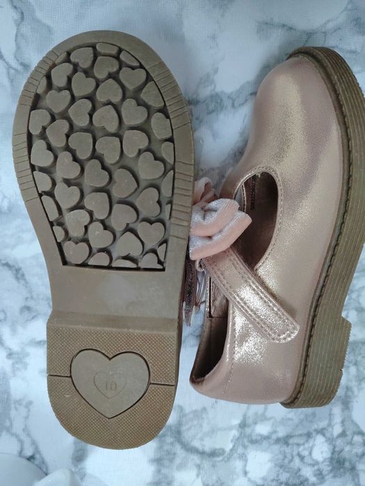 Обувки за момиченца