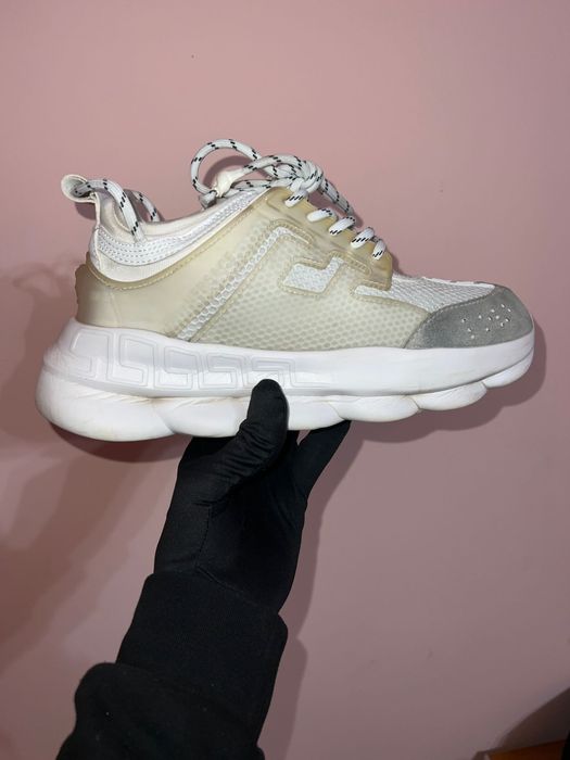 Versace chain reaction