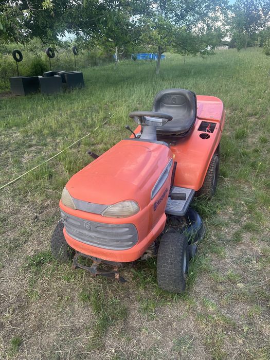 Tractoras gazon Husqvarna CT 151