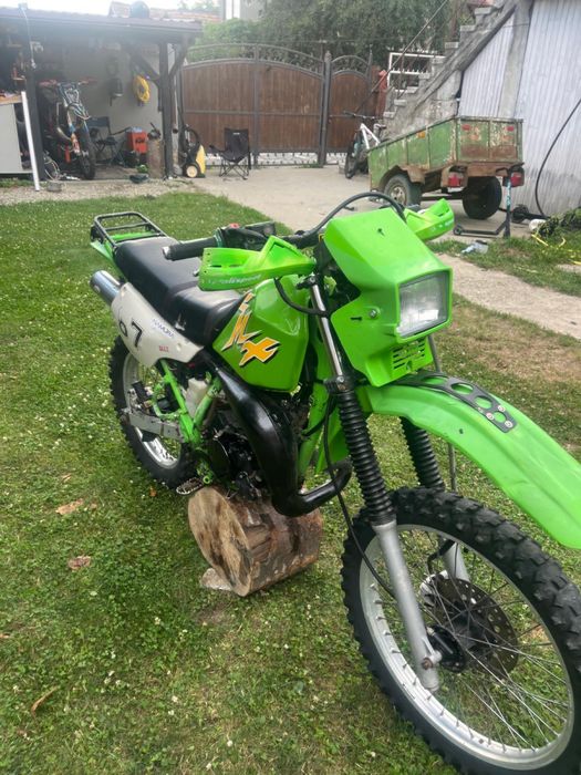 Kawasaki kmx 125
