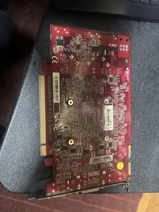 Видеокарта Radeon HD 6770