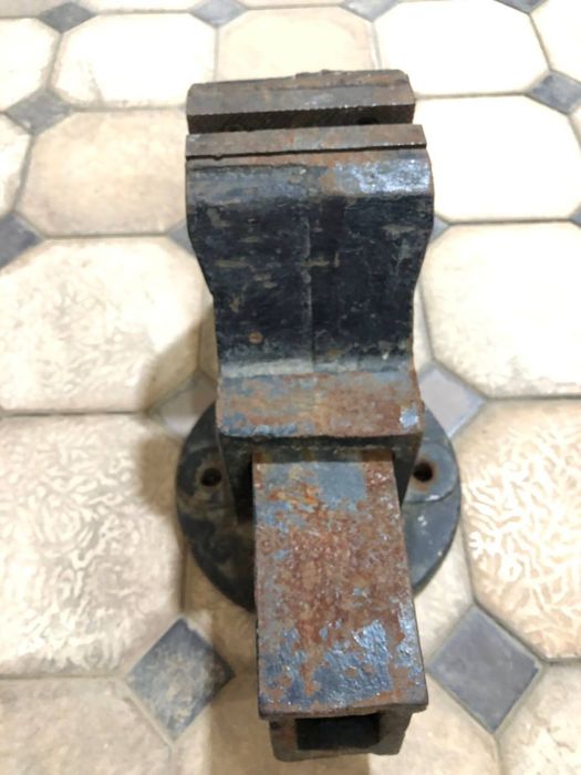 Tiska sotiladi.Rossiyskiy pochti yangi.