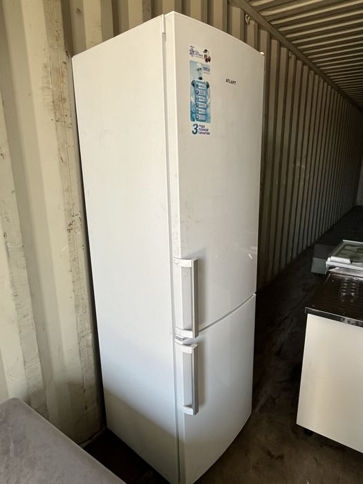 Продам холодильник