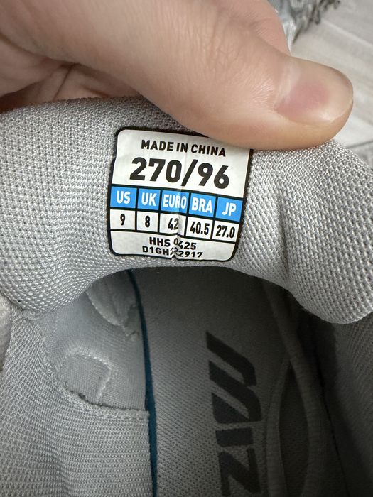 Mizuno кроссовки