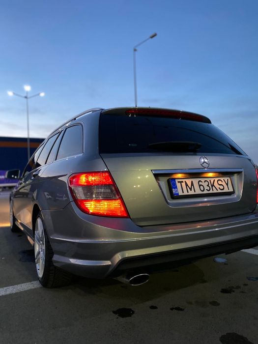 Vand Mercedes C-Class w204 pachetul AMG