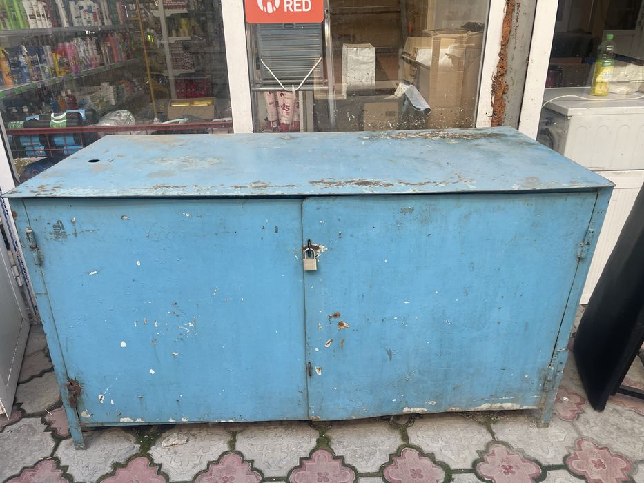 Железный шкаф б/у