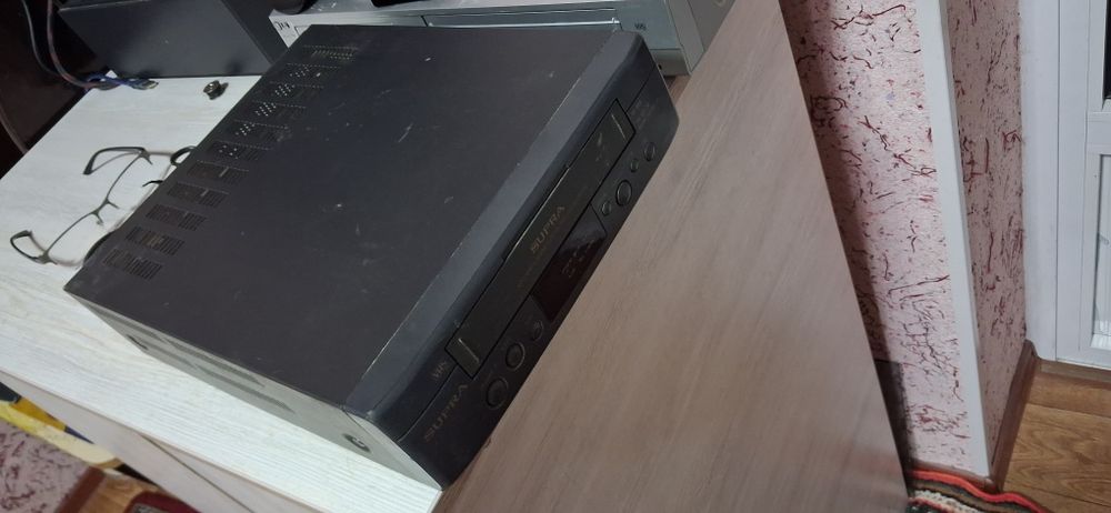 Видеомагнитофон Supra