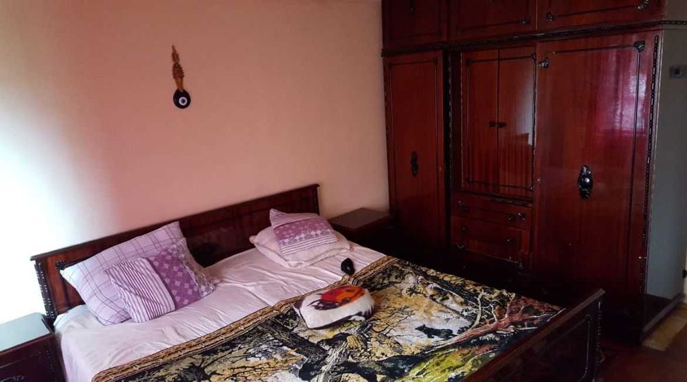 Vand apartament 4 camere