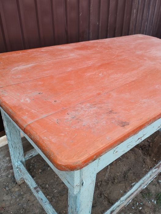 Продам стол для дачи!