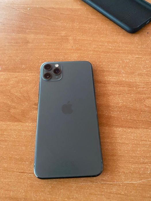 продам айфон 11 про макс