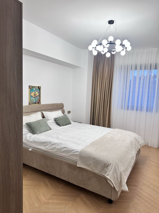 Inchiriez apartament