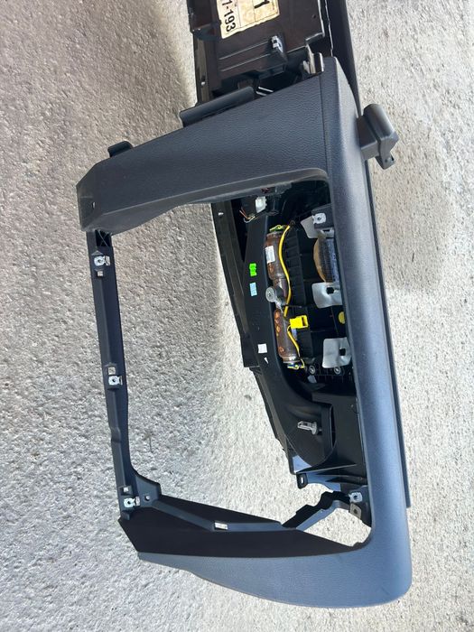Plansa De Bord VW Passat B7. CC 2010-2014. Volan stanga