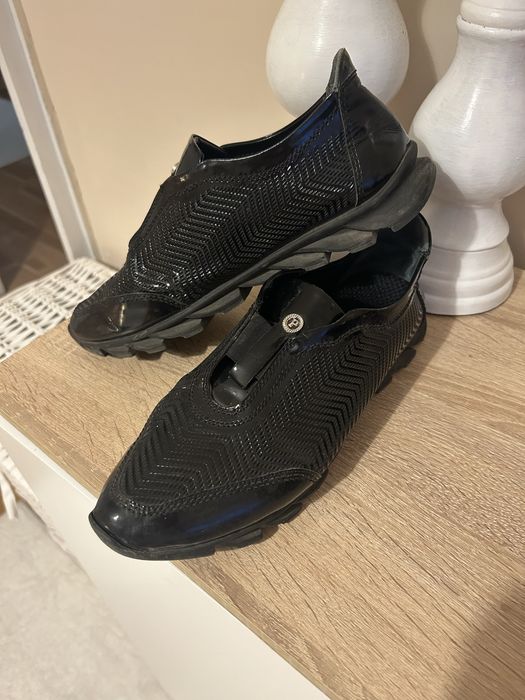 Уникални спортно елегантни обувки