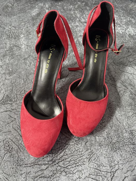 Дамски Червени обувки на ток
