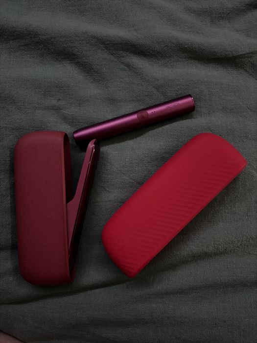 IQOS 2.4 PLUS – roz/vișiniu + husă roz
