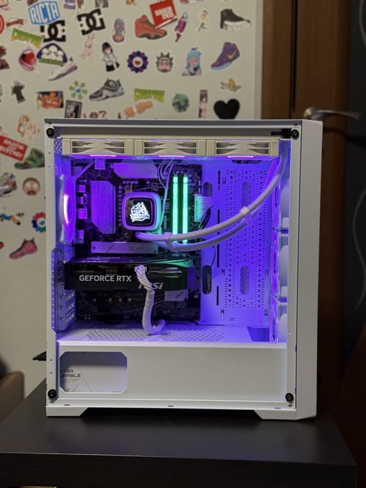 PC Gaming RGB RTX 5070 R7 9700x 32gb