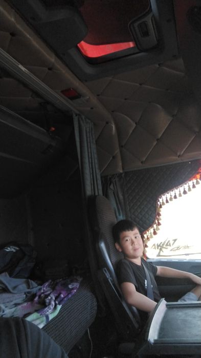 Продам сцепку Даф 95 , полуприцеп Trailor