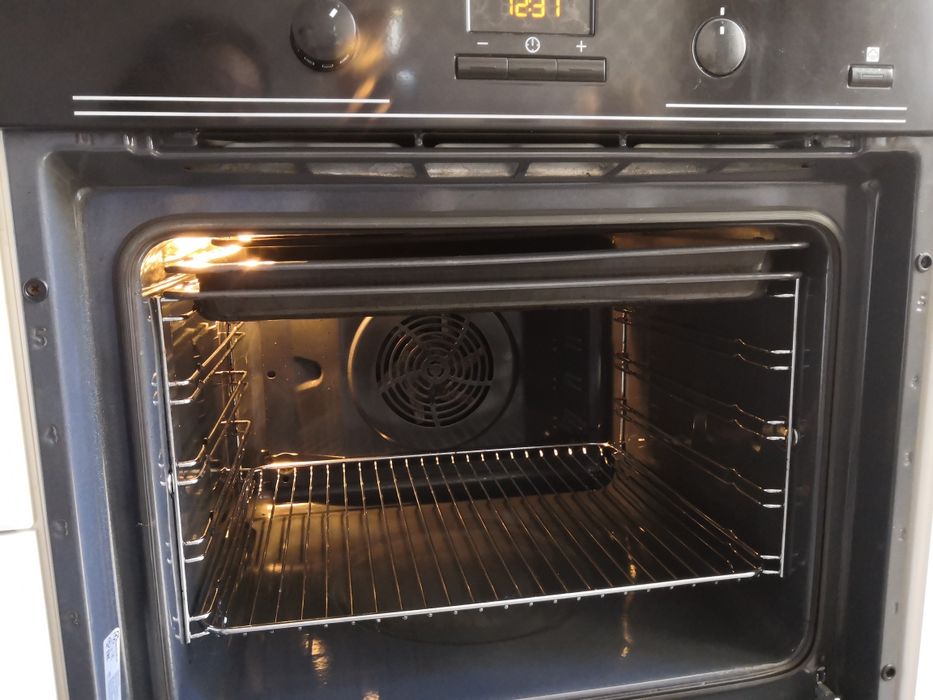 Духовой шкаф Электролюкс