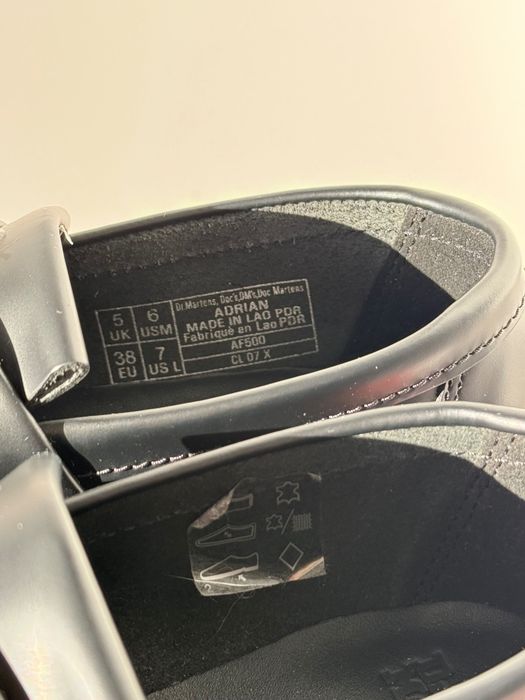 Лоуфъри Dr. Martens