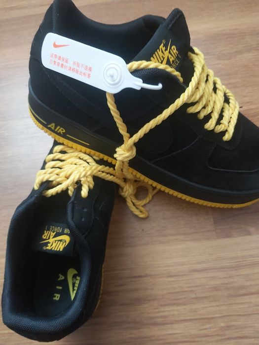 Здравейте продавам чисто нови маратонки нике аир форже номер 41