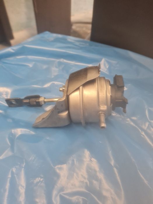 Actuator nou Skoda Octavia
