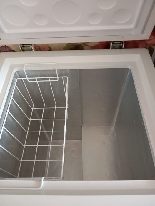 Продам морозильную камеру