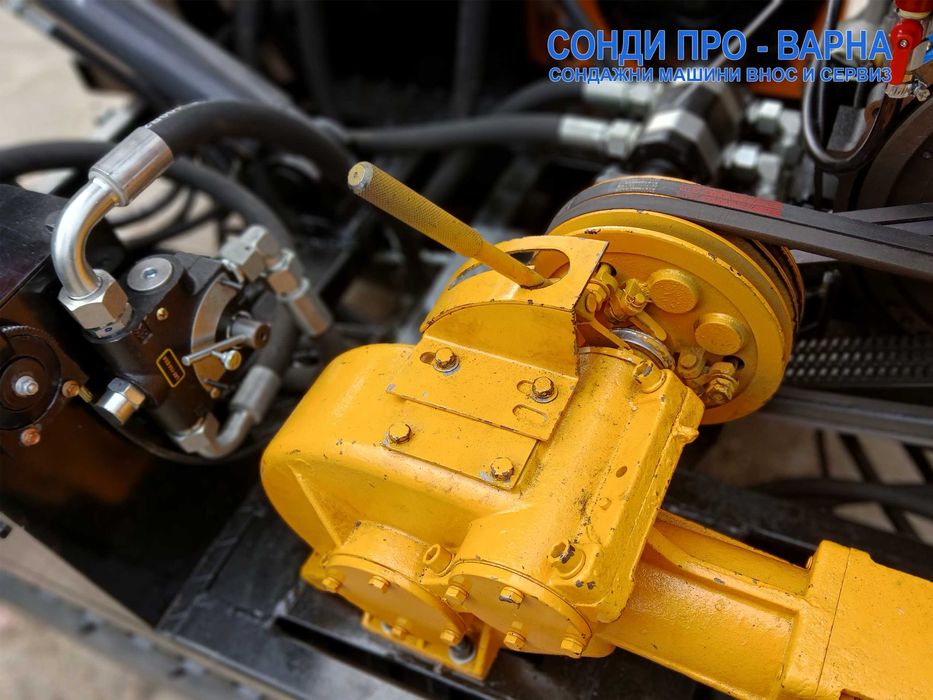 Ново: Сондажна машина Track-200CN до 200 метра /сонда за вода/