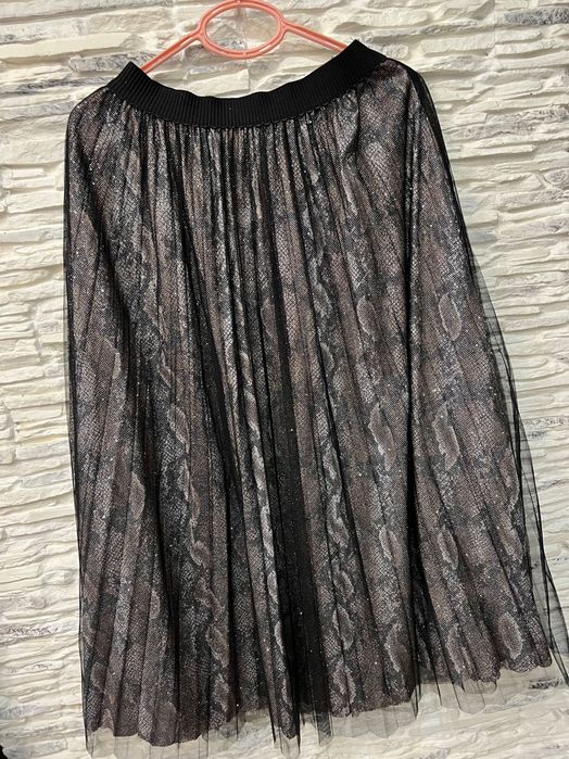 Дълга ефектна пола