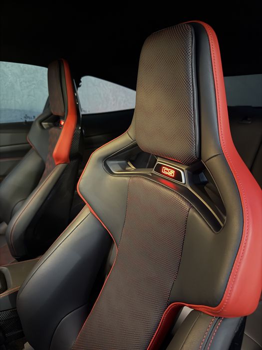 BMW M4 CS машина новая