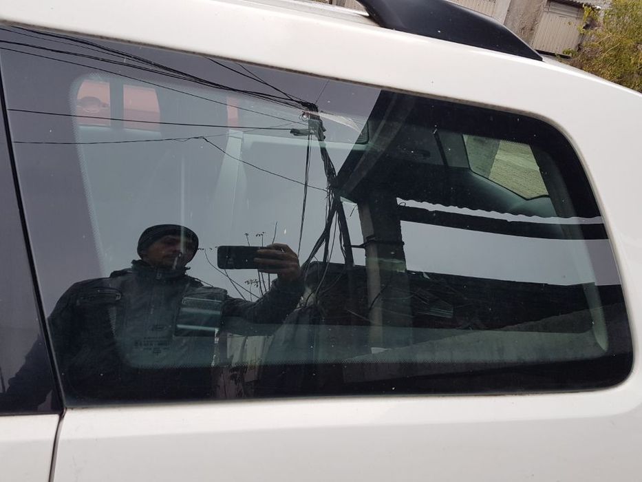 Geam Aripa Stanga Spate Ford Mondeo mk 3 Break 2000 - 2007