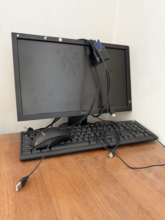 Монитор,клавиатура мышка комплект