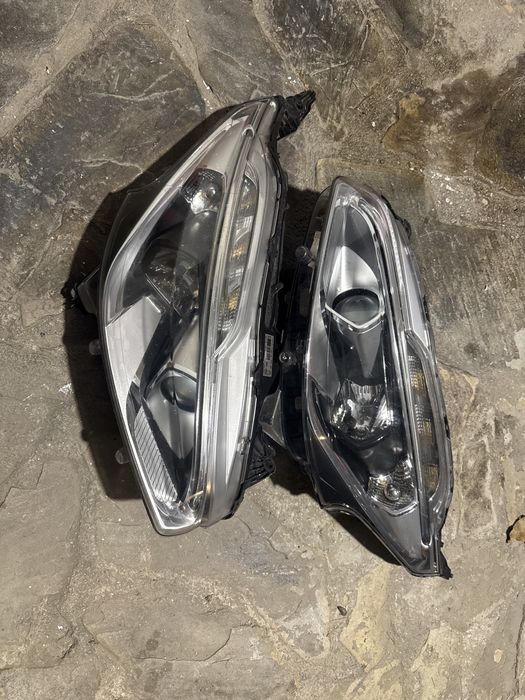 Far halogen led drl Peugeot 208 facelift 2014..2018