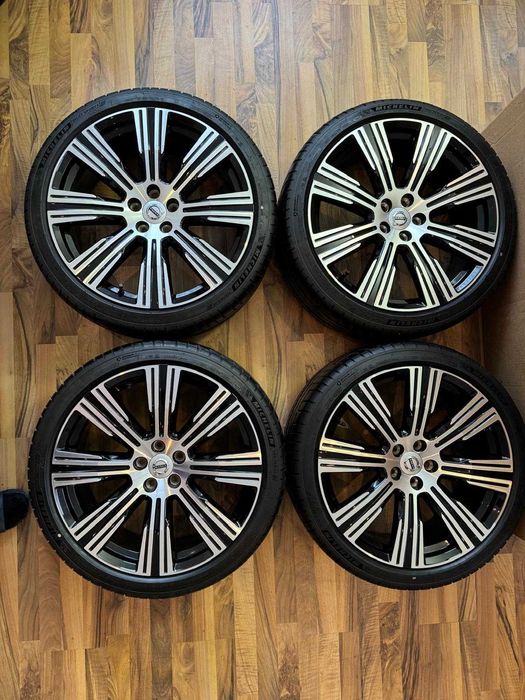 Vând set de roți NOI Volvo S90 255/35/R20. Preț 2500 euro!